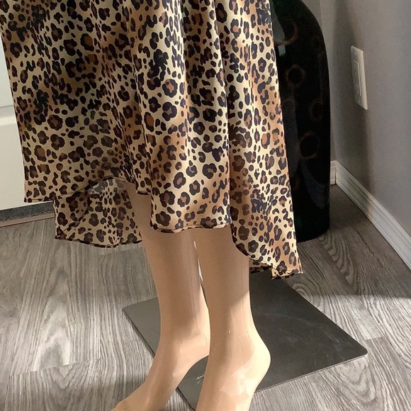 HELENE BLAKE Lepord print, sleeveless dress.  Size 12 - Picture 5 of 10